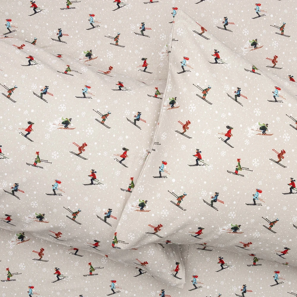 Skis and Snow Flannel Sheet Set