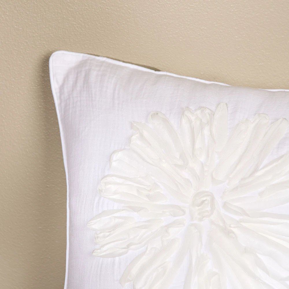 Daisy Square Cushion