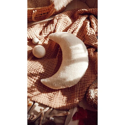 Moon Pillow - Ivory