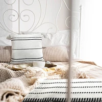 Simplicity Cushion