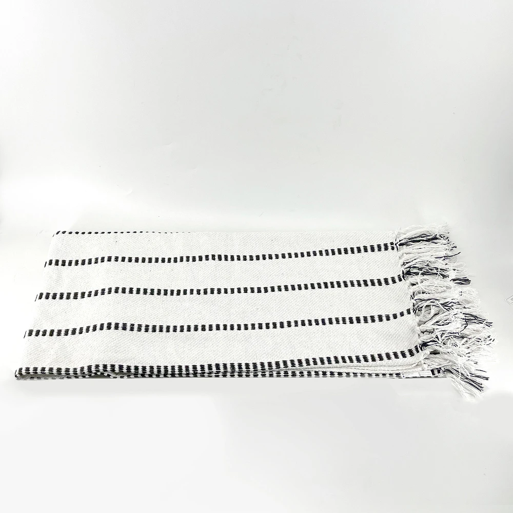 Simplicity Throw