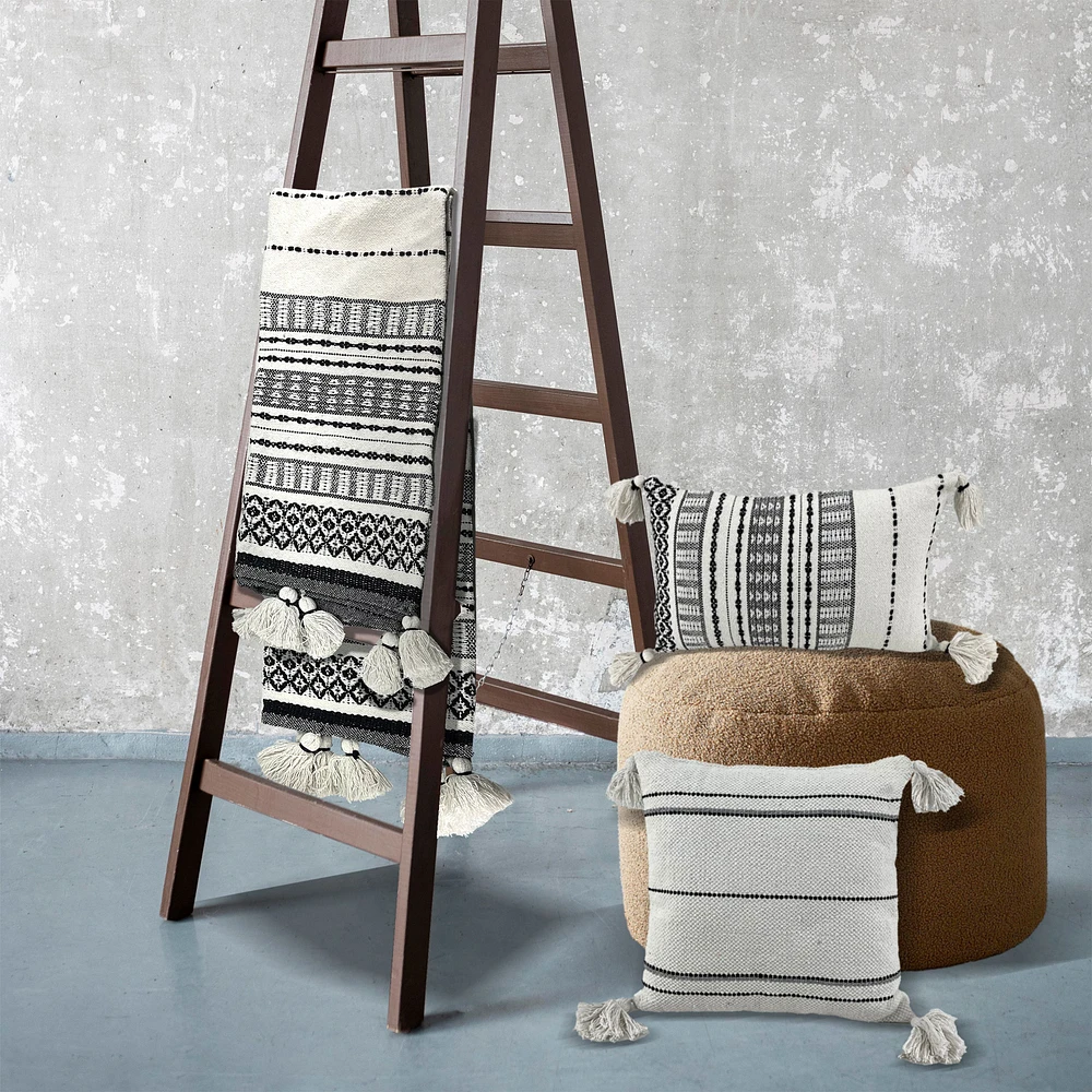Sophisticate Throw