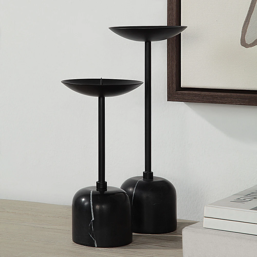 Uma Set Of 2 Pillar Candle Holder