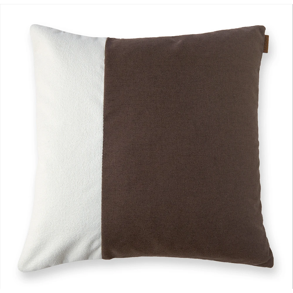 Dueto Cushion, 20" - Cloud/Espresso