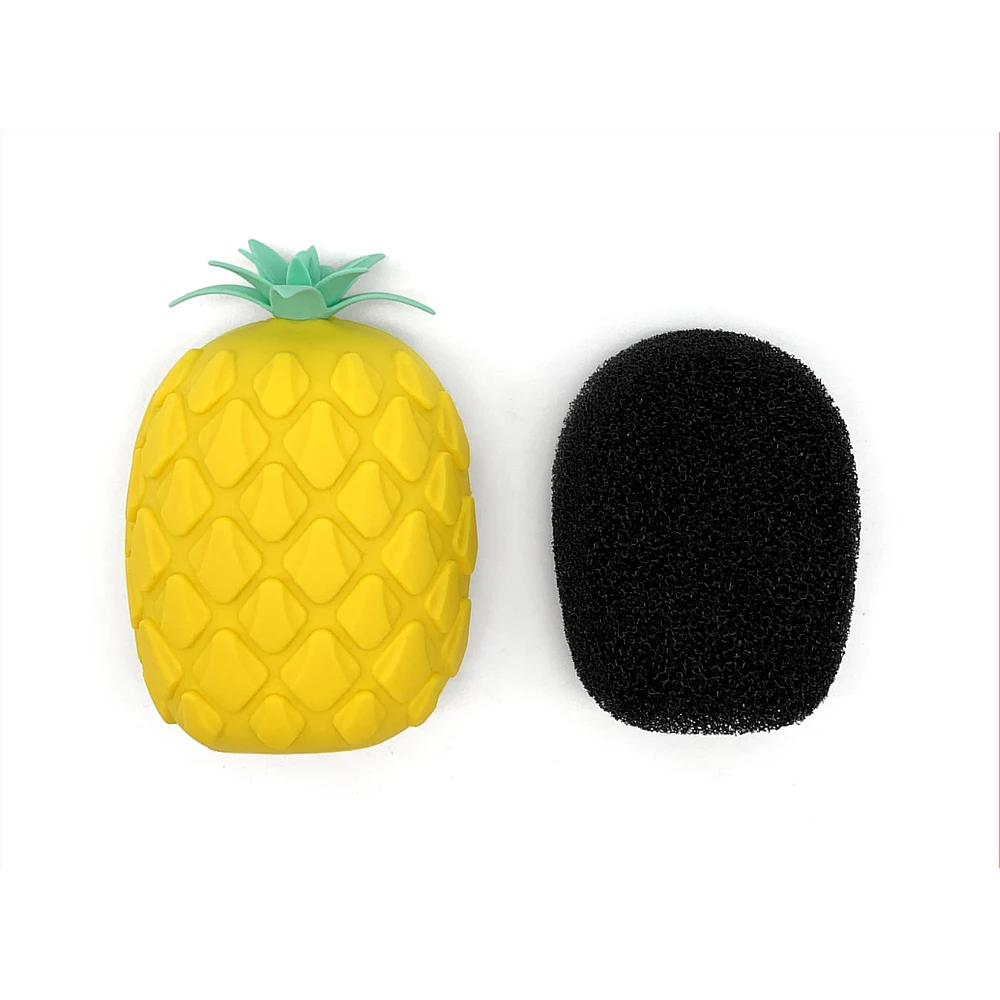 Brosse et éponge en forme d'ananas par Gourmet OMG!