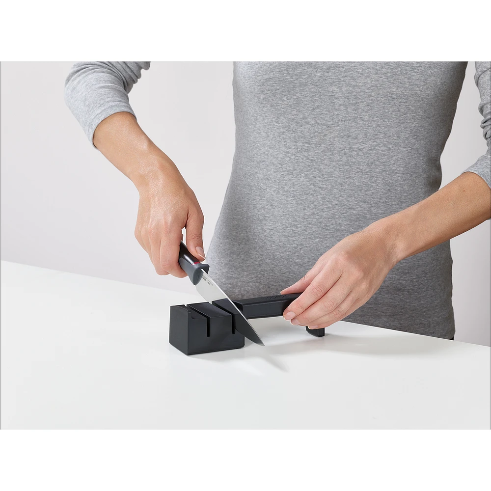Joseph Joseph Elevate™ ensemble de couteaux avec aiguiseur SlimBlock, 5 pièces