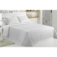 Ibis Bedspread Set