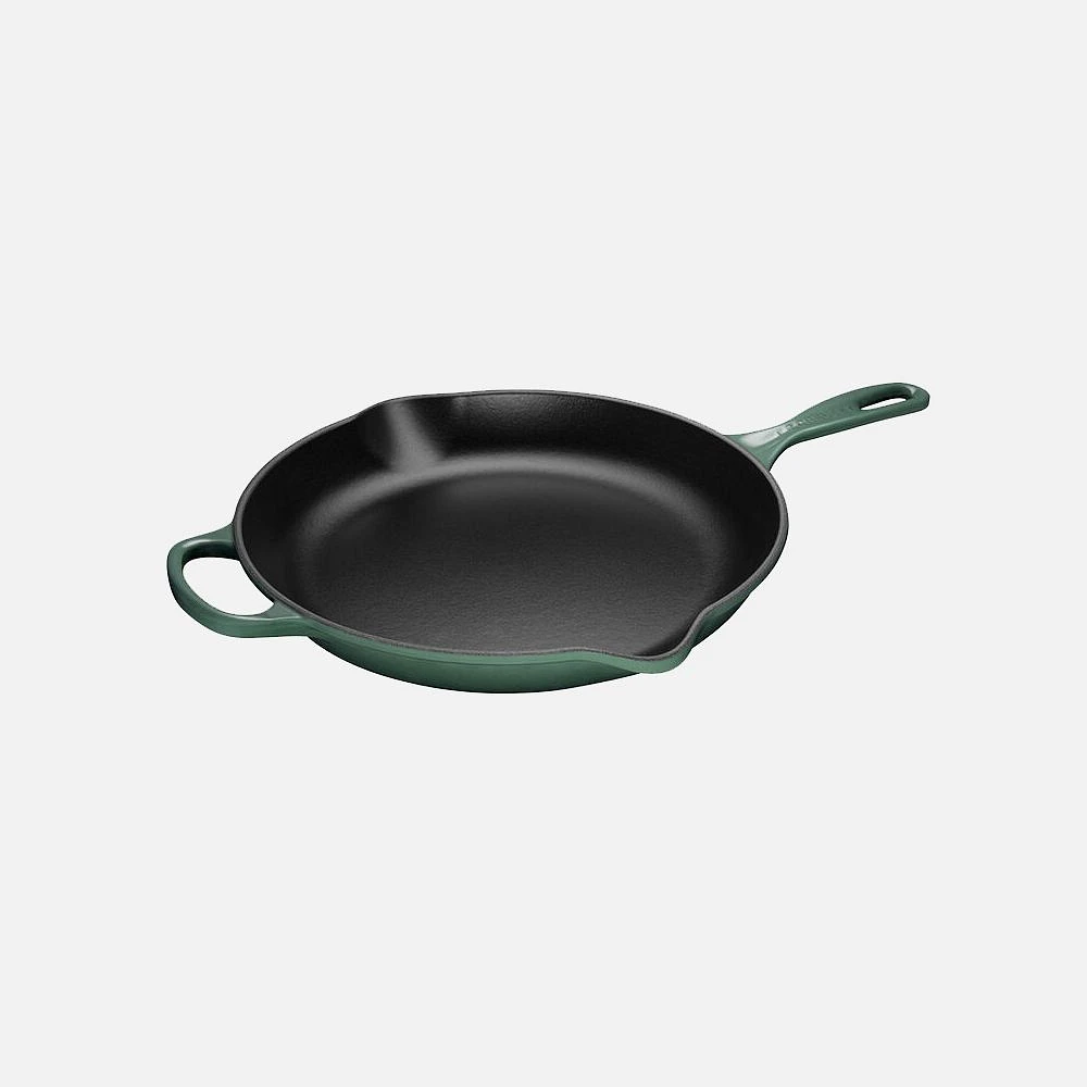 Le Creuset Signature 26 cm Iron Handle Skillet