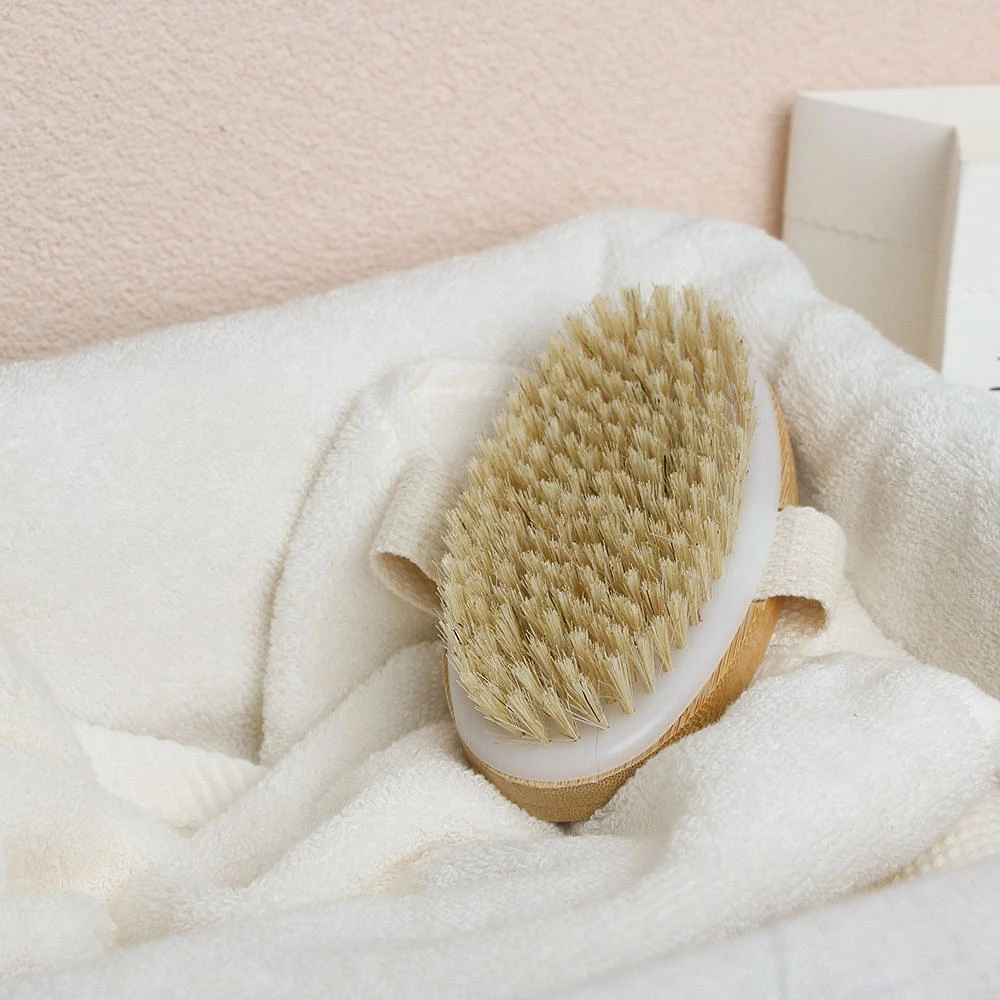 Brosse de bain ovale avec sangle en toile - 12,5 x 6,5 cm