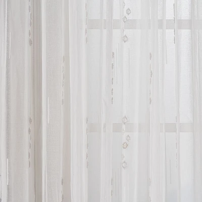 Rideau transparent « Andria » à œillets jacquard