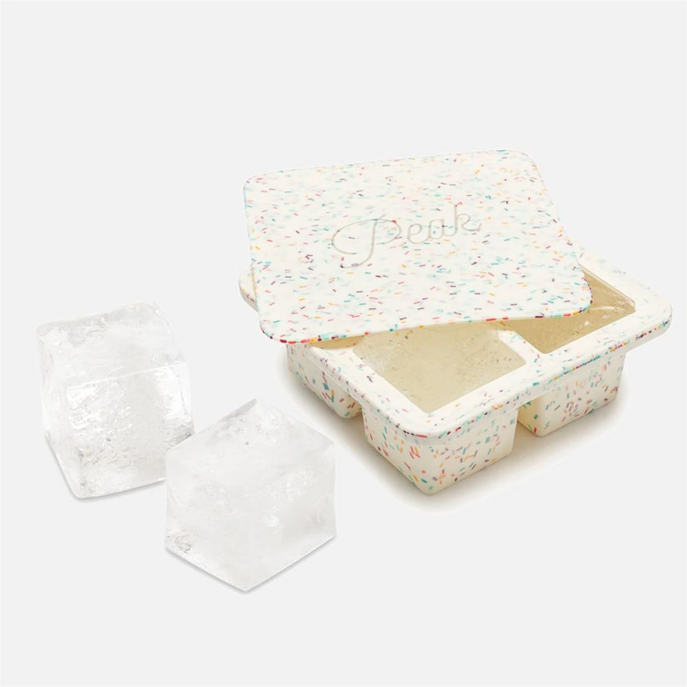 W&P Peak 4 Ice Cubes Tray with Lid