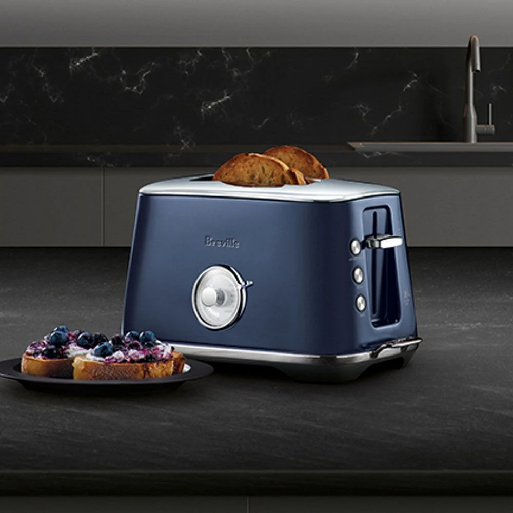Breville Luxe the Toast Select™ - Damson Blue