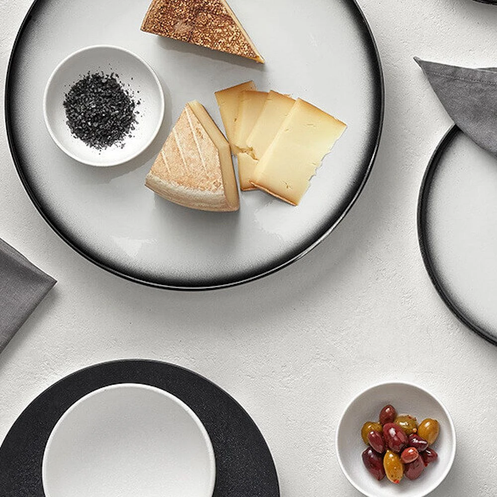 Caviar Granite Plate by Maxwell & Williams ( cm