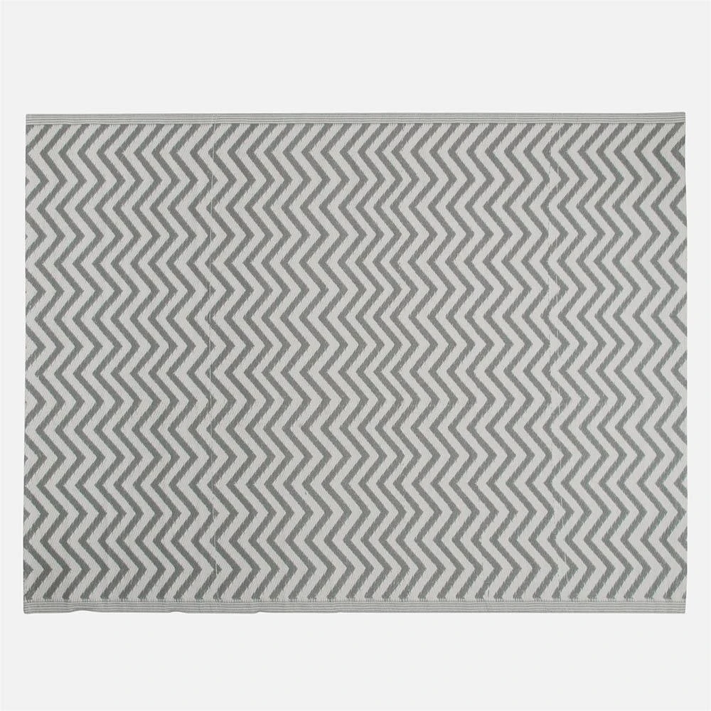 Outdoor Carpet Chevron Motif - Grey