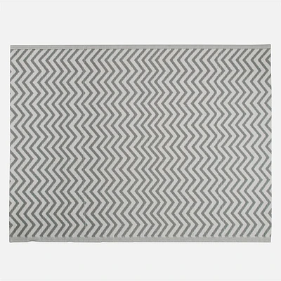 Outdoor Carpet Chevron Motif - Grey