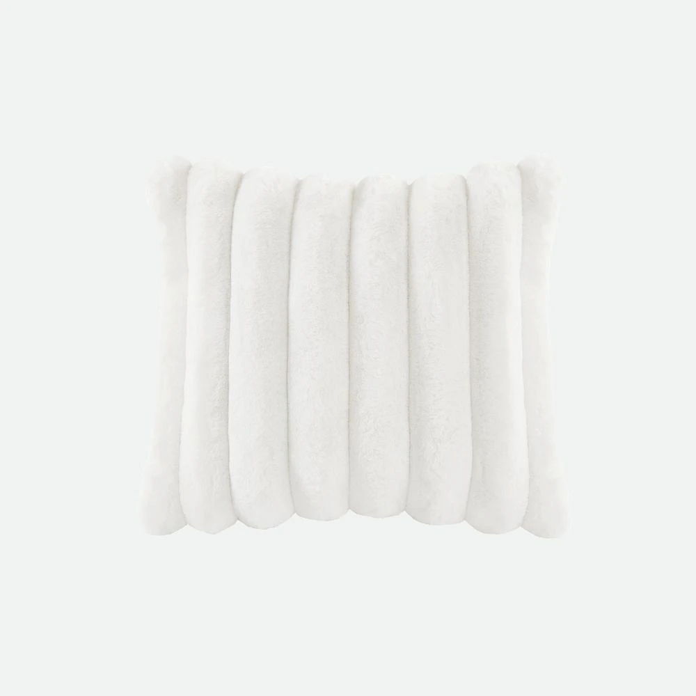 Ribbed Faux Fur Coussin carré