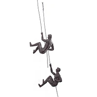 Ensemble de 2 statuettes murales de grimpeurs - brun