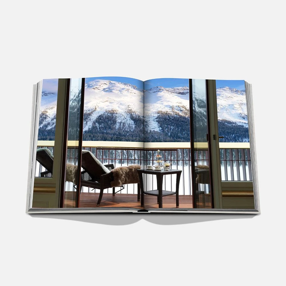 Beau livre de photographies décoratif par Assouline - « St. Moritz Chic »