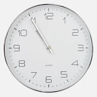 Horloge murale cadran blanc avec chiffres argentés