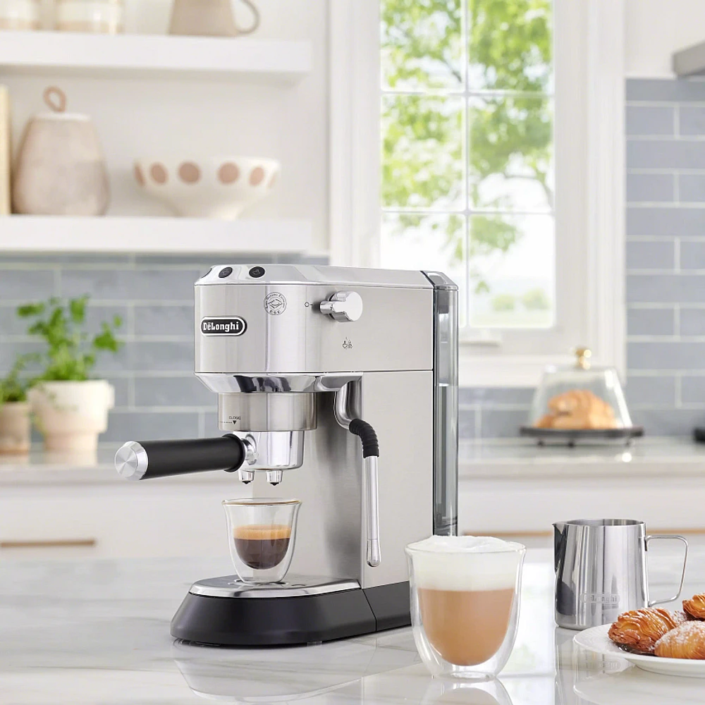 De'Longhi Dedica Arte Espresso Machine