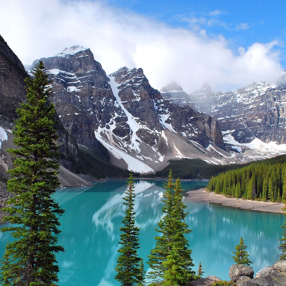 Moraine Lake Wallpaper Mural