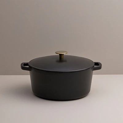 5.5Q Dutch Oven - Satin Black