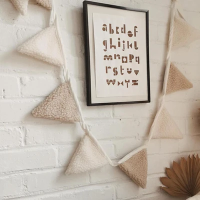 Garland- Beige & White