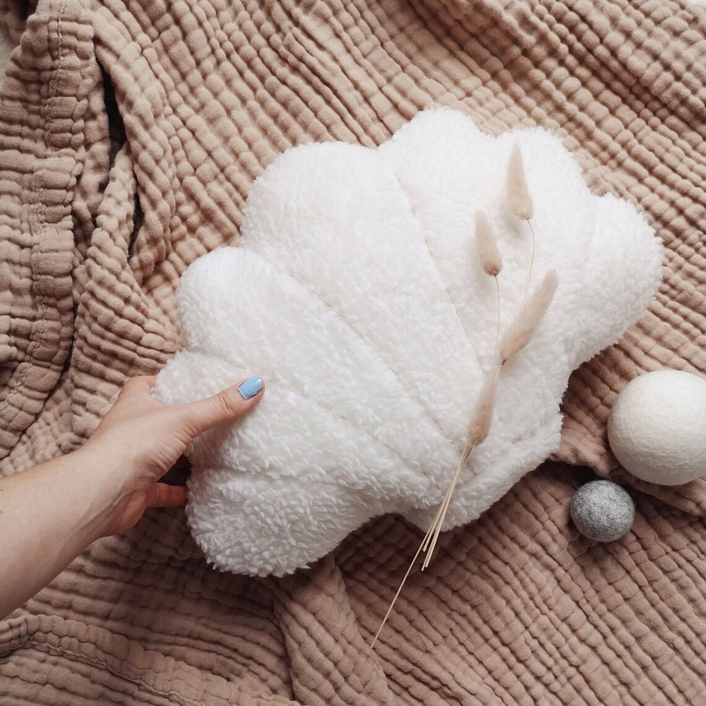 Shell Pillow - Ivory
