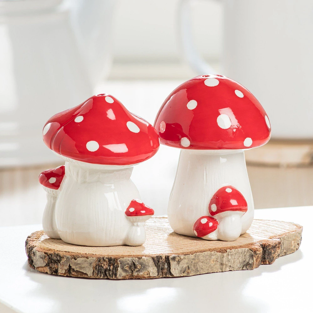 Red Dot Mushroom Salt & Pepper - 2.5"