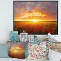 Toile « Poppy Field under Bright Sunset »