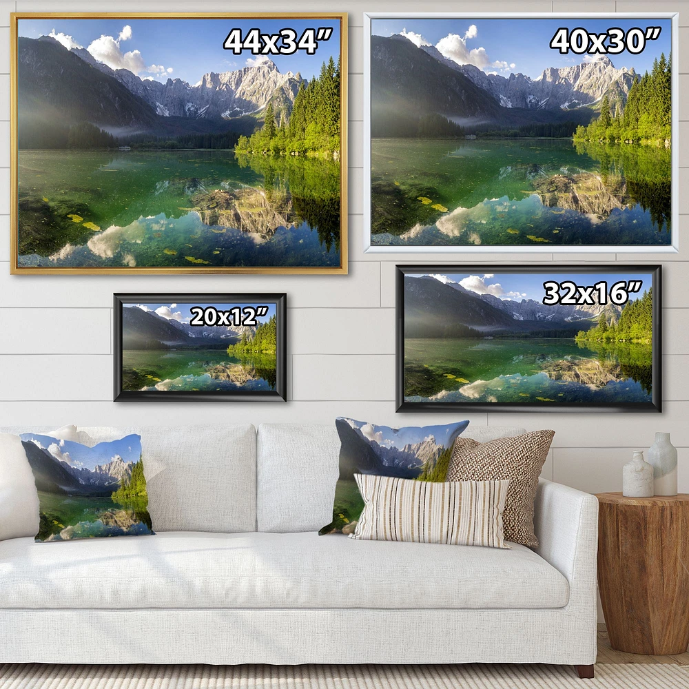 Toile « Green Mountain Lake the Alps »