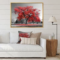 Toile  imprimée « Big Red Tree on Foggy Day »