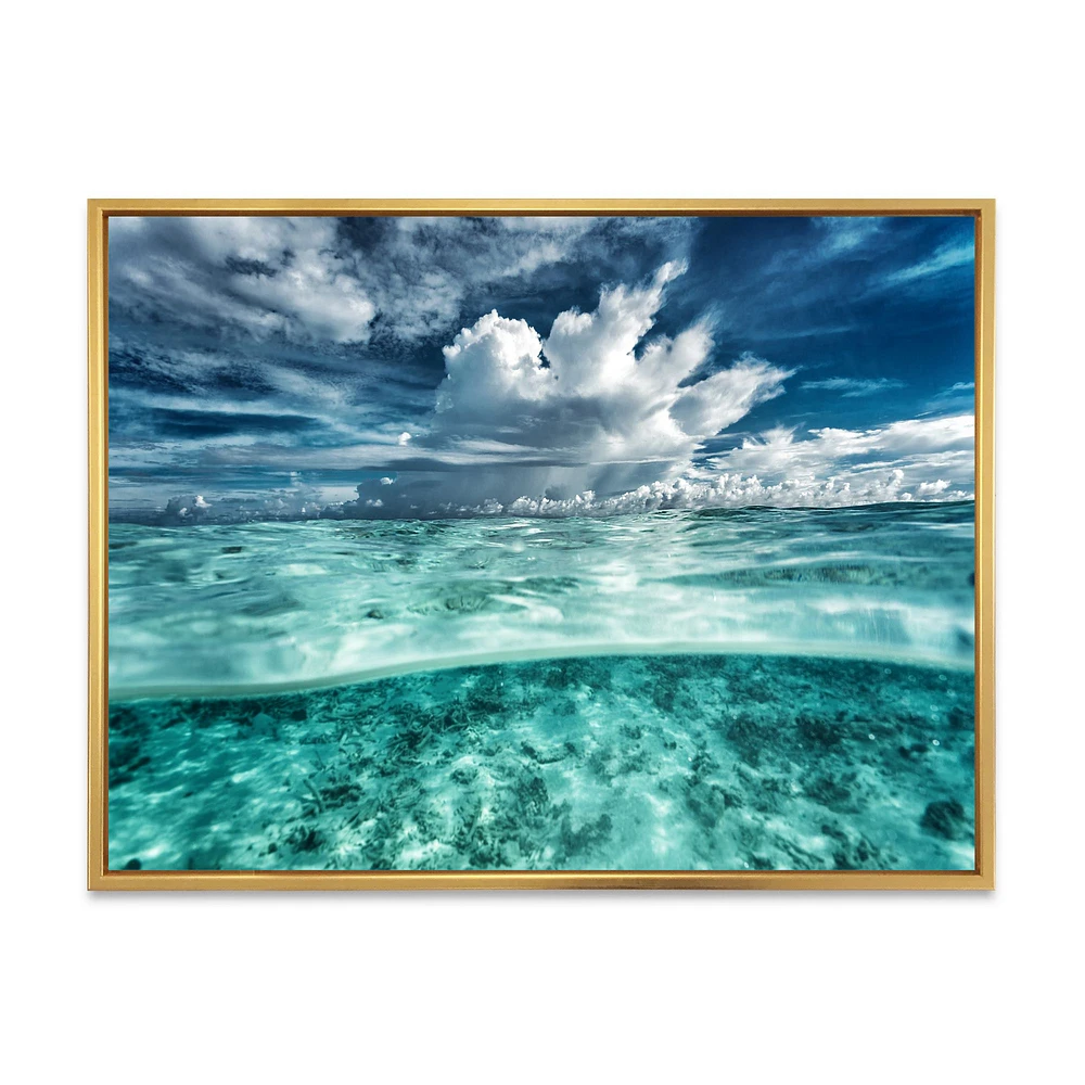 Toile « Amazing Underwater Seascape and Clouds »