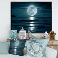 Toile « Super Moon Over The Sea I