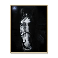 Toile « Horse Staring Sinister »