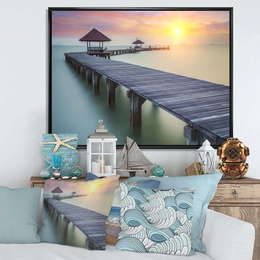 Toile « Wooden Sea Bridge and Sunset