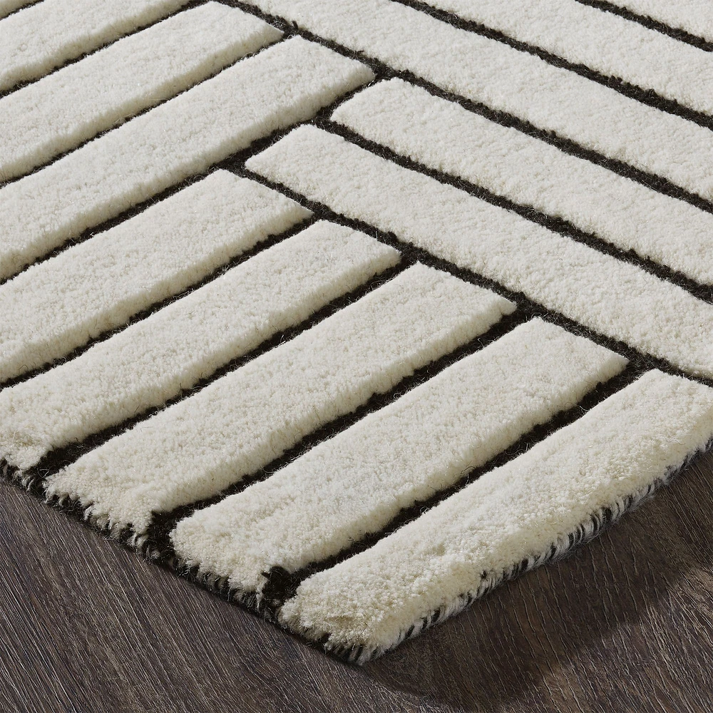 Arctica Off-White and Black Indoor Rug