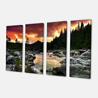 Toile imprimée « Rocky Mountain River at Sunset