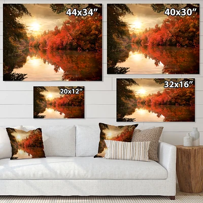 Toile imprimée « Colorful Fall Sunset over River »