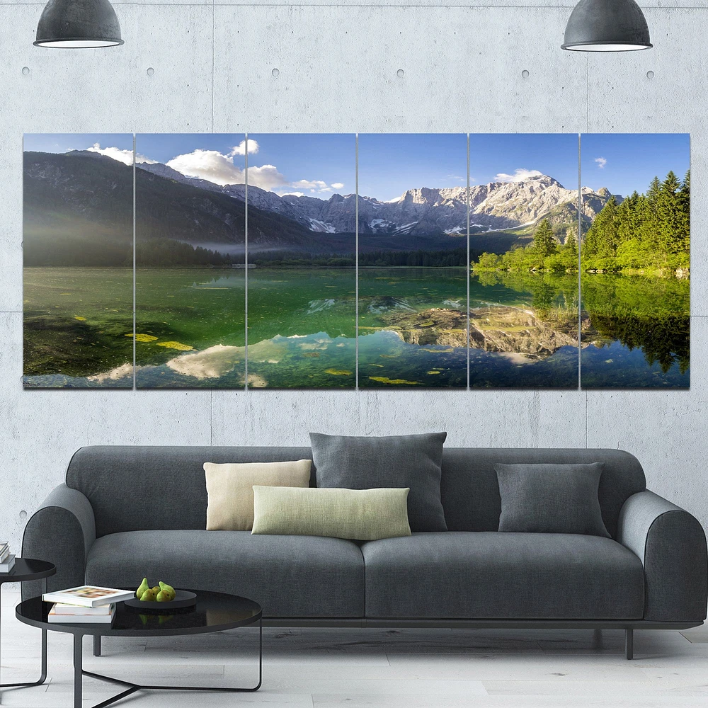 Toile « Green Mountain Lake the Alps »