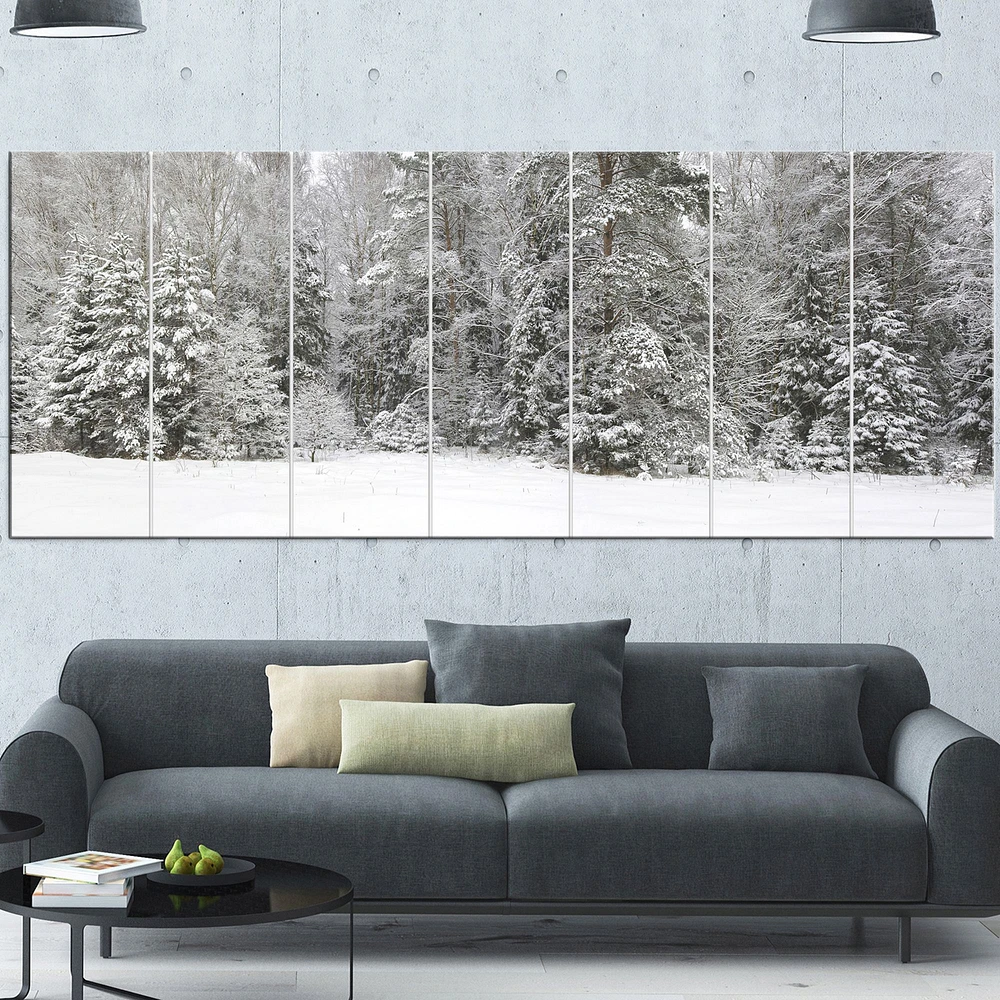 Toile « Foggy Winter Forest Panorama