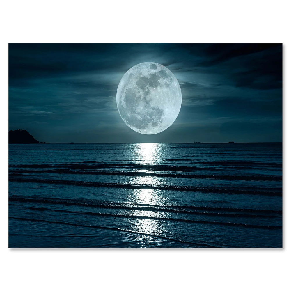 Toile « Super Moon Over The Sea I