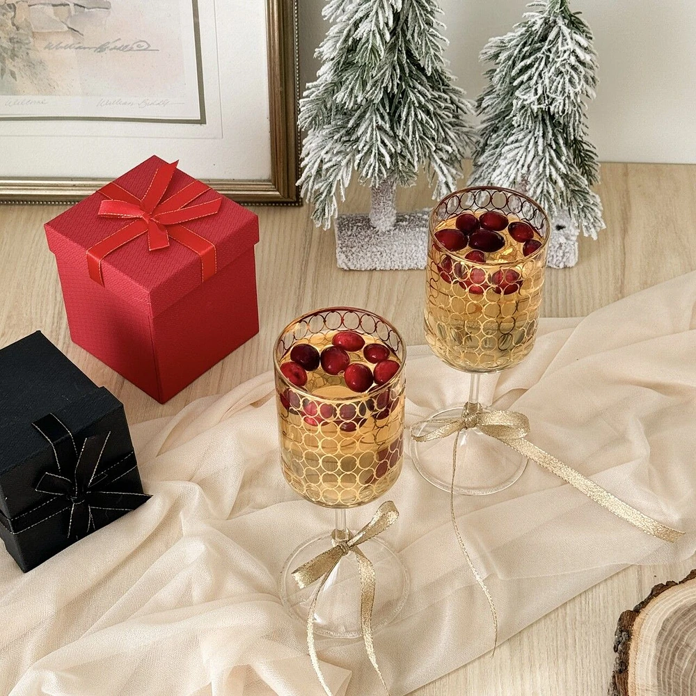 Slender Wine Glass With Gold Ring