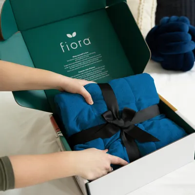 Fiora weighted throw