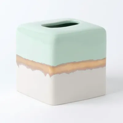 Gilded bath accessories collection - gilded tissue box