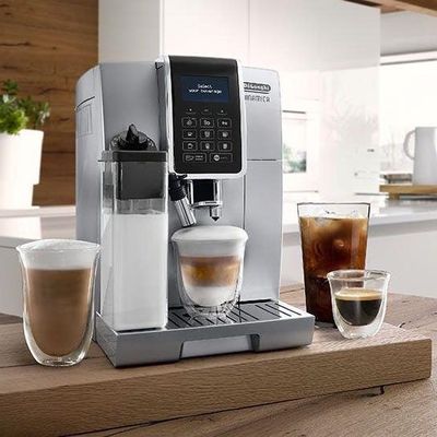 Machine à espresso et à café glacé « dinamica lattecrema™ » avec mousseur à lait automatique par de'longhi