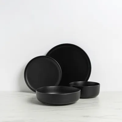 Gusto! 16-piece dinnerware set - black