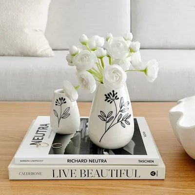White and black vase collection - med white and black vase