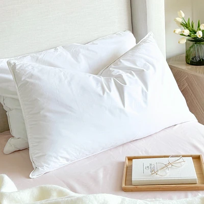 Luxurious white down & feather pillow - queen