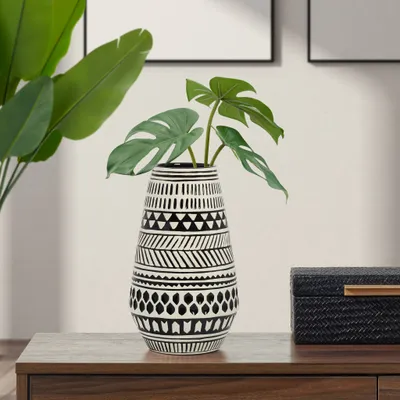 Tama black & white pattern vase by torre & tagus